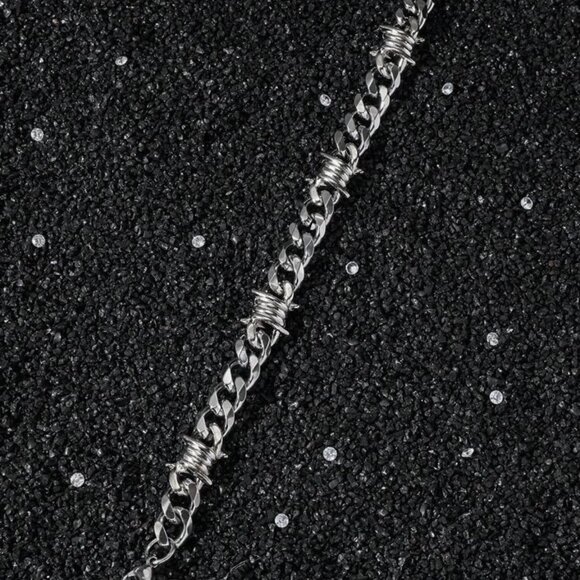 Men 11mm Wide Punk Stainless Steel Spike Interlocking Chain Bracelet - Picture 4 of 4